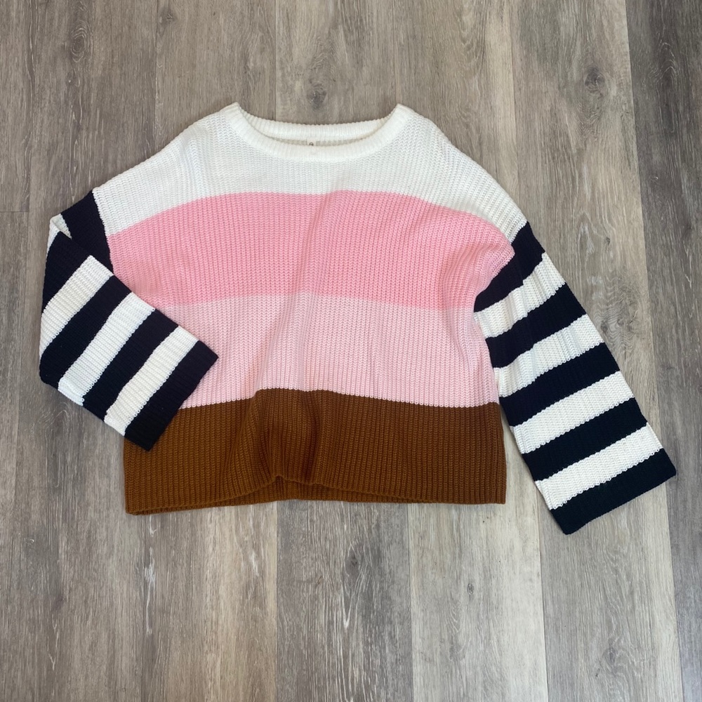 Vici sweatshirt size small